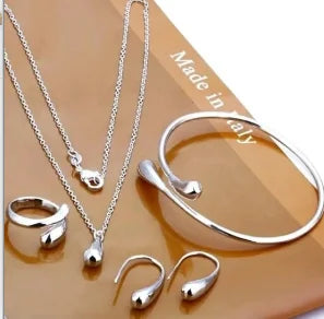 “3-Piece Heart-Shaped Jewelry Set - Earrings, Pendant, Necklace with Rhinestones.”
