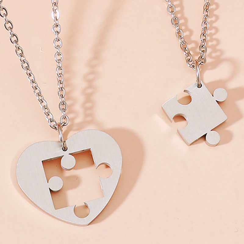“Simple Couple Pendant Necklace – Electrocardiogram & Magnetic Heart Design, Valentine’s Day Gift”