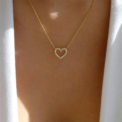 “Crystal hollow love pendant necklace, romantic zircon, simple trendy jewelry for women.”