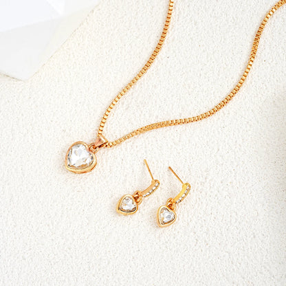 “3-piece heart pendant jewelry set: earrings and necklace with rhinestones, exquisite gift.”