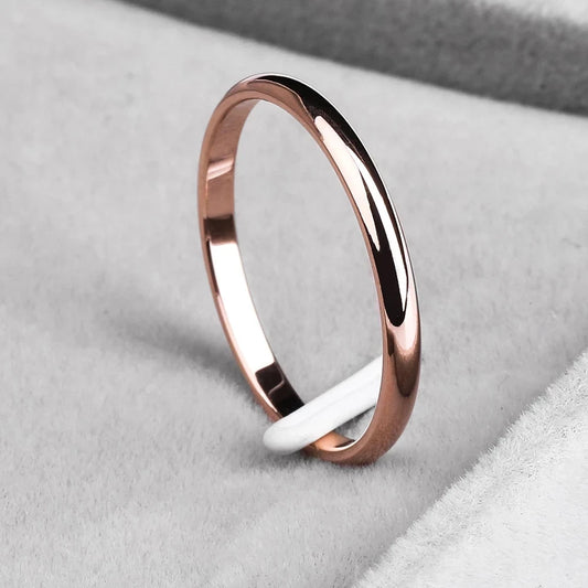 “2mm gold stainless steel rings, anti-allergy, smooth simple design, perfect wedding couple bands, bijouterie.”